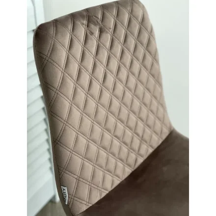 Стул DAIQUIRI BLUVEL-38 LATTE, велюр М-City 